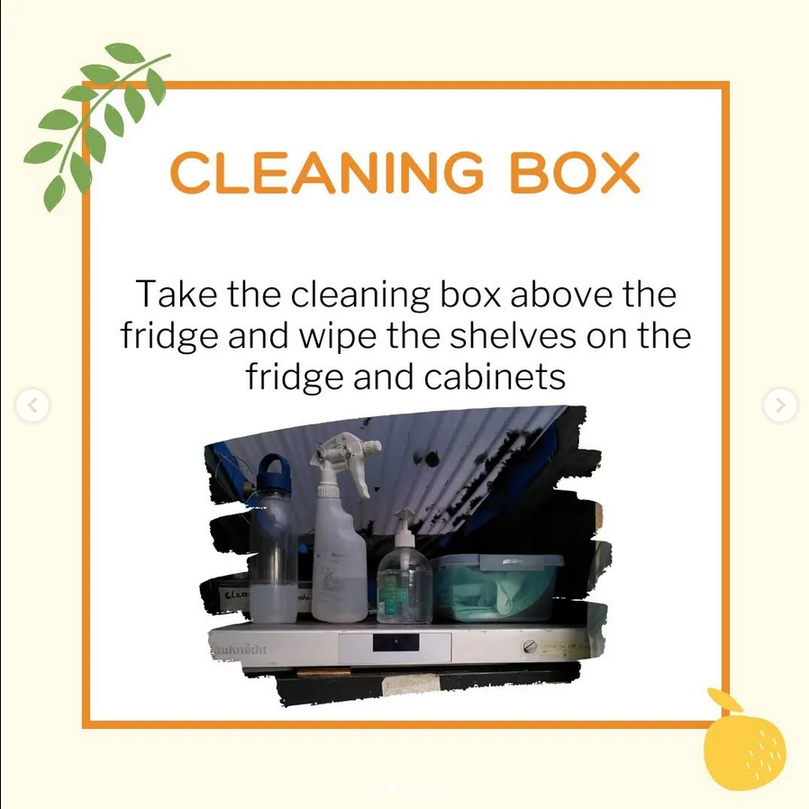 Take the cleaning box above the fridge and wipe the shelves on the fridge and cabinets.